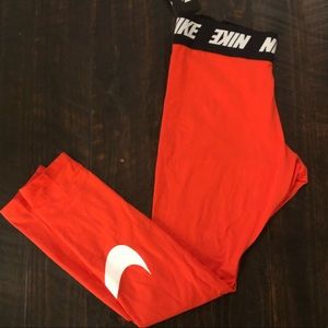 NWT Nike high waisted leggings